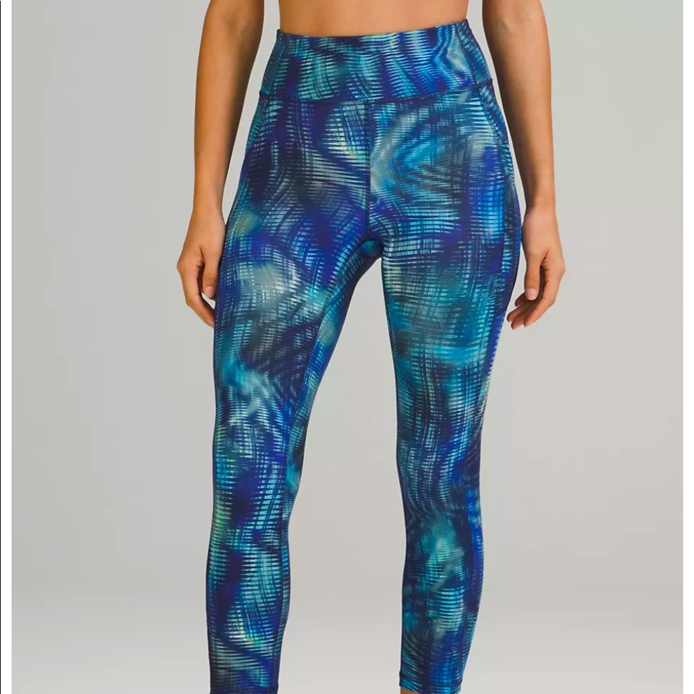 Lululemon Cropped Leggings BNWT size 4